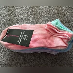 No Boundaries Women’s Pastel Low Cut Socks